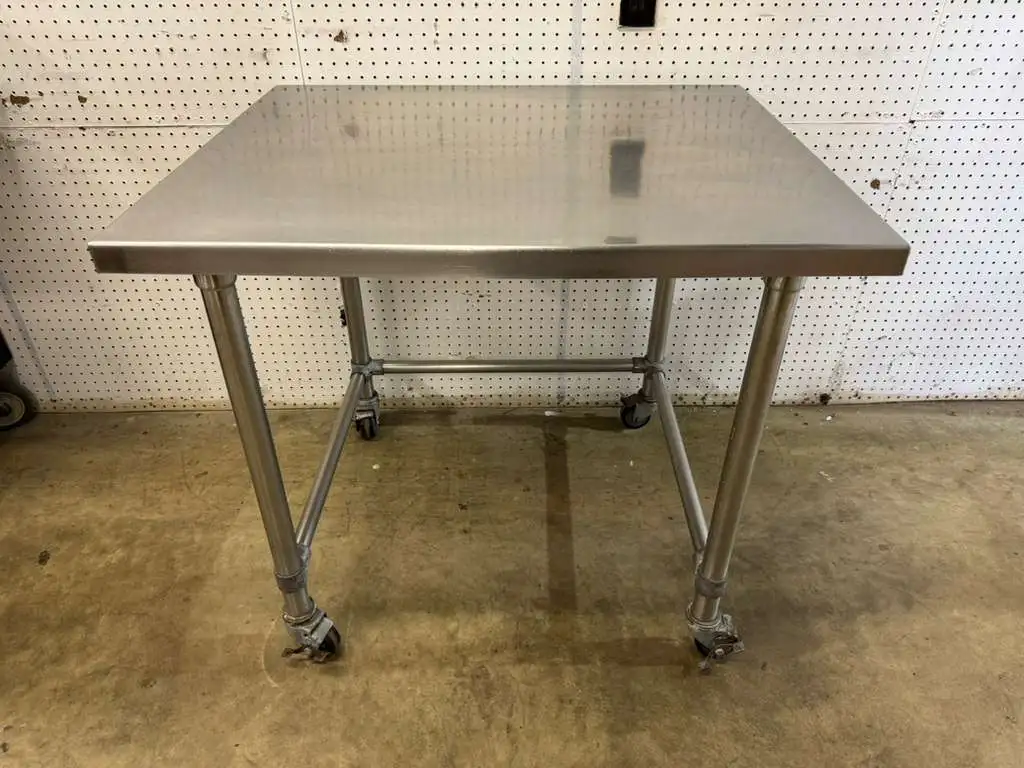 Used Falcon Restaurant Supply Used 36"x 30" x 31.75" Stainless Table with Casters - FG Food Prep Tables Illinois US | Falcon Restaurant Supply #1374897