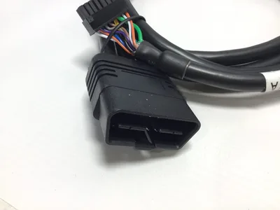 Cal/Amp LMU3640LVB – LMU 3640 OBDII Y Cable / LMU 3640 LTE Verizon Light Duty