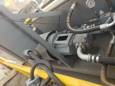 Kelvin 50 HP hydraulic pumping system, controls, HYDAC Contamination Sensor cart