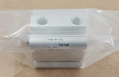 NEW SMC CDQ2B32-15DCZ