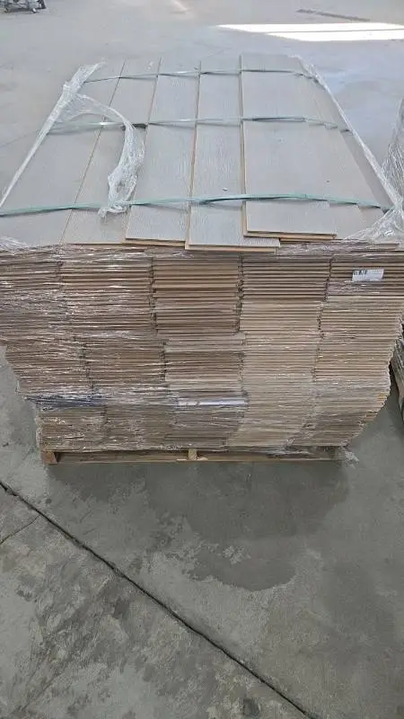 Full Pallet of Laminate Flooring – Mohawk Brand