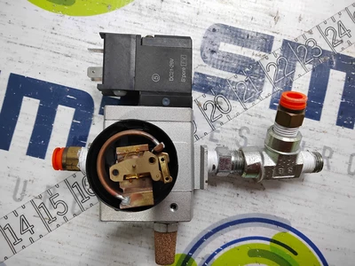 USED SMC AV2000-NO2-5DZ