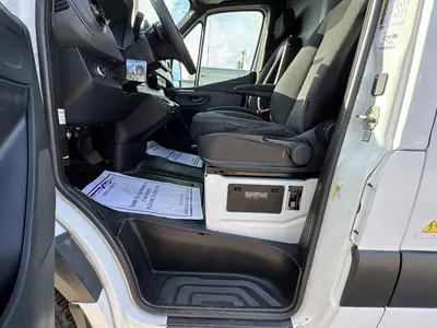 Used 2019 FREIGHTLINER SPRINTER 3500 Tractors & Trailers Florida US | Truck and Van Outlet #1506260