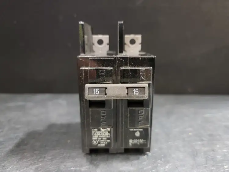 Used SIEMENS BQ215 Switchgears British Columbia CA | Lenmark #243802