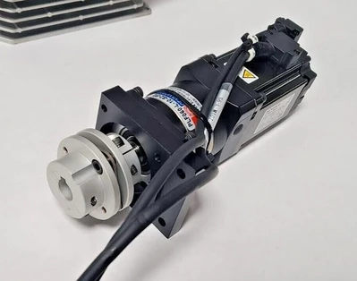 NEW Suzhou Inovance AC200V