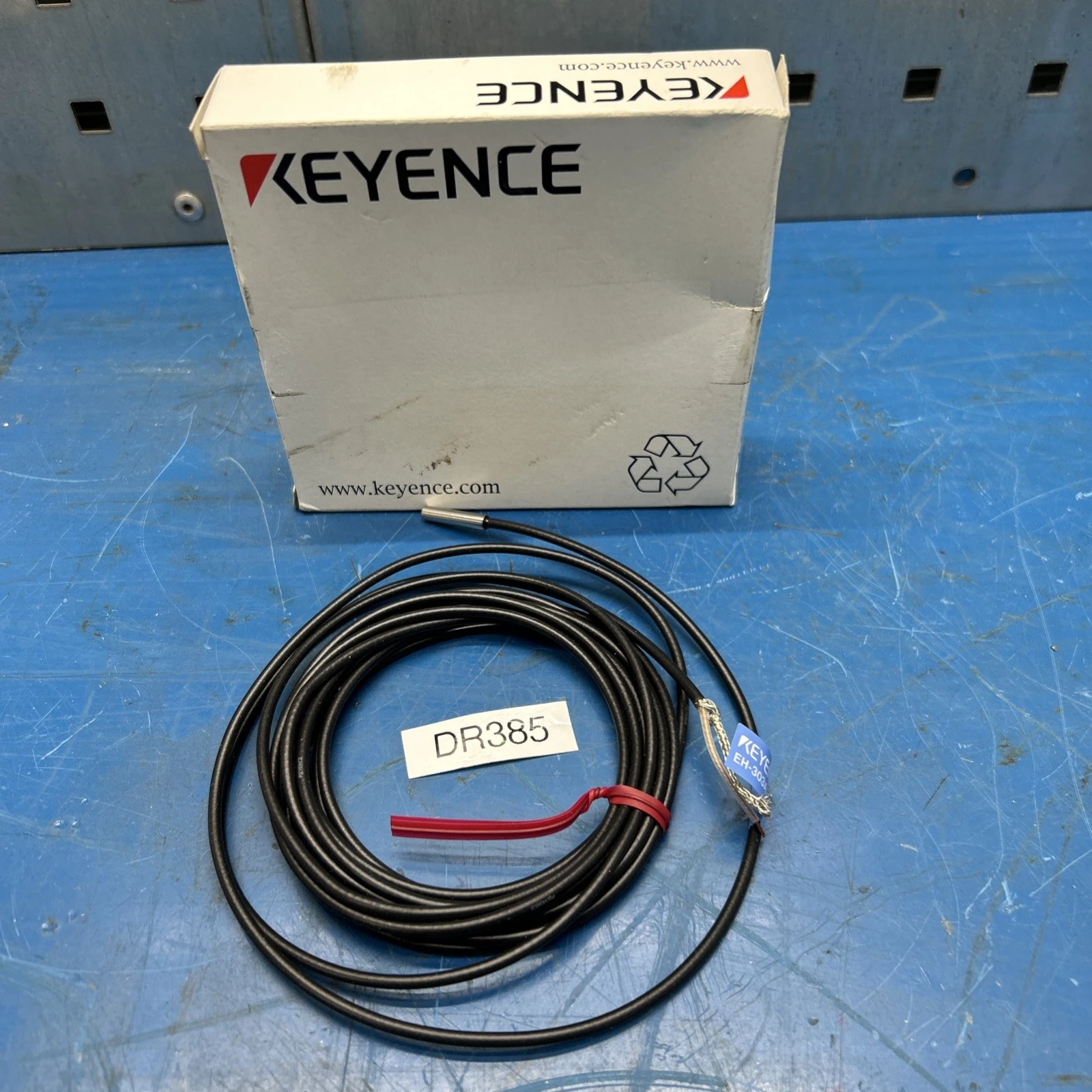 KEYENCE EH-303A PROXIMITY SWITCH SENSOR FAST SHIPPING! + WARRANTY
