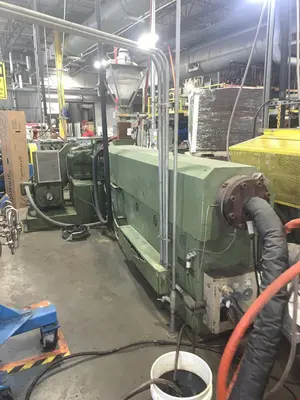 USED STERLING 4.5" EXTRUDER