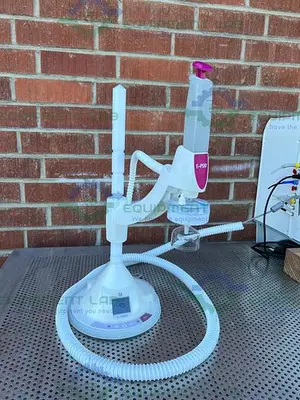USED MILLIPORE ELIX ADVANTAGE 15  WATER PURIFYING SYSTEM W/ E-POD, 30L PE TANK