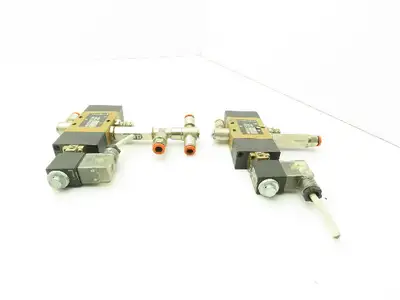 Pneumax 414/2.32.0.12NA.M2 Pneumatic Solenoid Valve 3/2 Pos 110V  Lot of 4