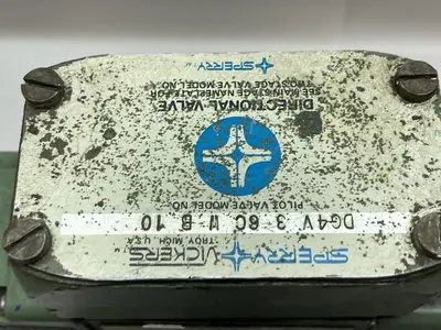 USED VICKERS F3-DG5S-8-2C-WB-10