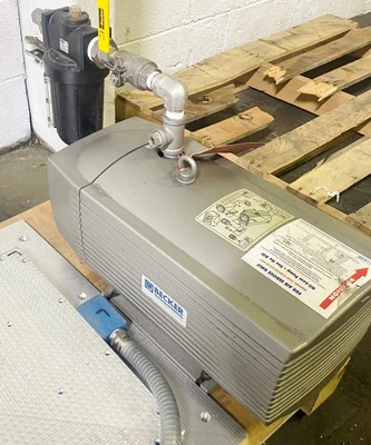 BECKER 12" X 18" (2) VACUUM CHUCKS