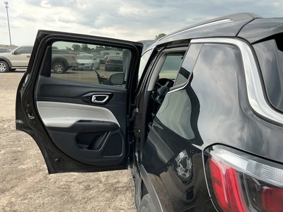 USED 2022 JEEP COMPASS
