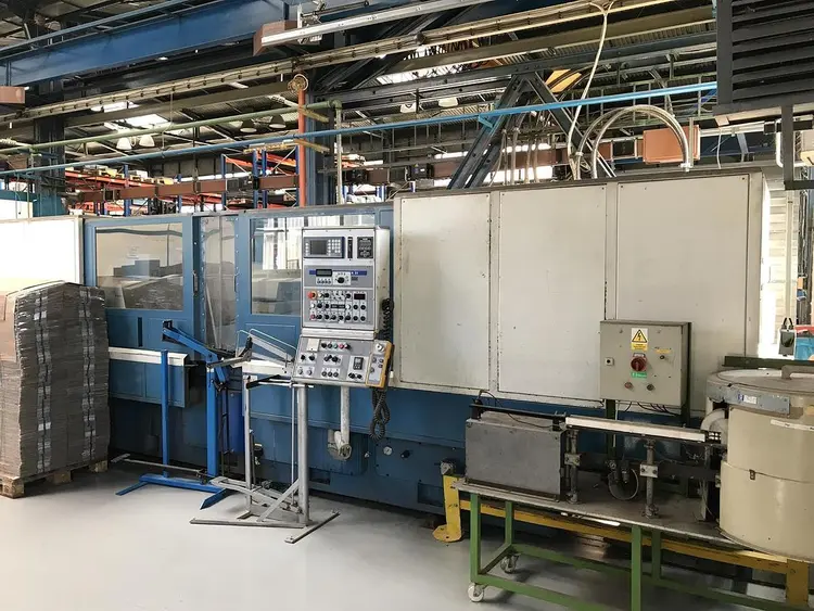 Used 2001 HOL-MONTA UB 63/2000 Universal Cylindrical Grinders CZ | Amaron s.r.o. #1056624