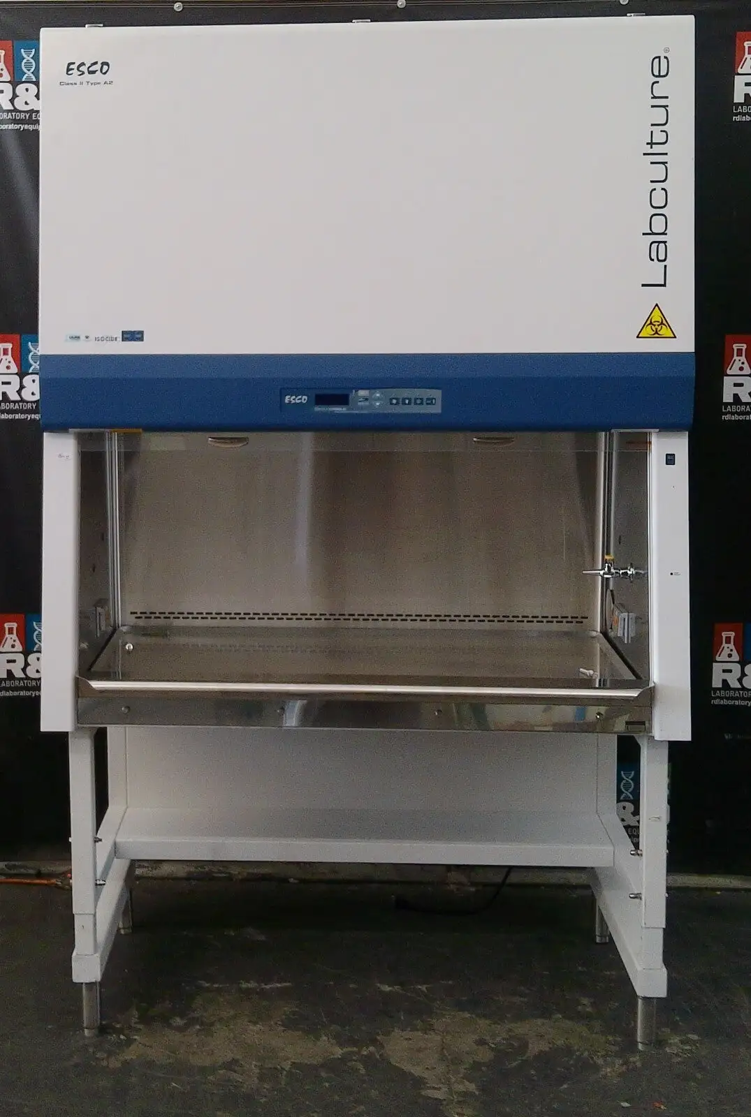 Esco 4ft LA2-4A2-E A2 Biosafety/Biological Safety Cabinet w/Stand & UV +Warranty