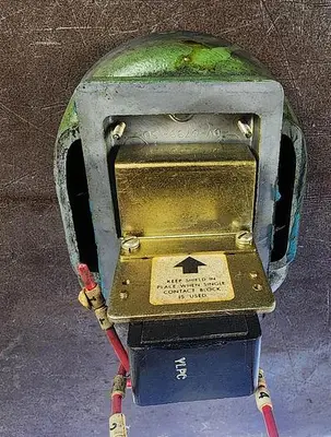 USED ALLEN-BRADLEY 800P-XA