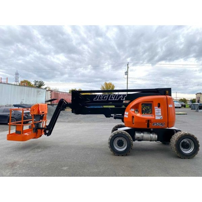 USED 2015 JLG 450AJ