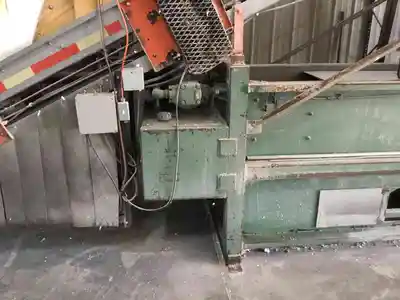 USED 1900 MAREN BALER