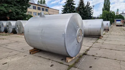 Hoeksma & Velt 6,000 Litre Stainless Steel Tanks | Perry Equipment (6)
