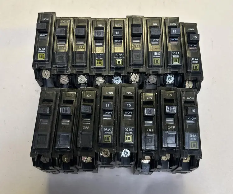Used SQUARE D QO115 Switchgears Ohio US | Surplus Asset Holdings #1185595