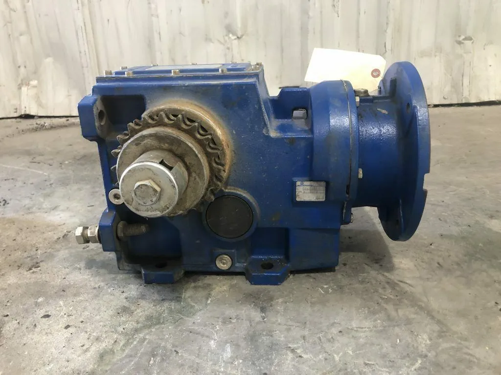 MOTOVARIO 0052805 Right Angle Worm Gear Speed Reducer 68.6:1