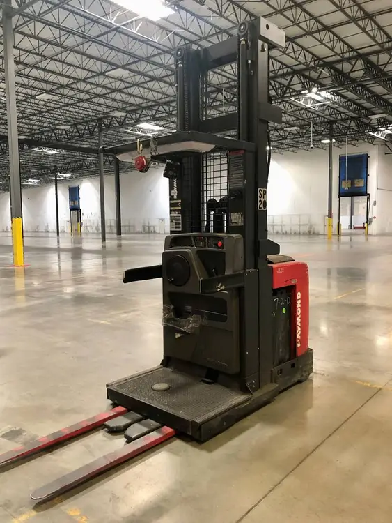 Used 2012 RAYMOND 550-0PC30TT Order Pickers Texas US | TB Forklifts #1274989