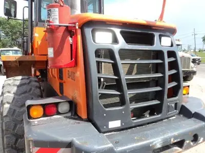 Used 2014 DOOSAN DL 200 Wheel Loaders Manitoba CA | Conquest Truck & Auto Sales #1421356