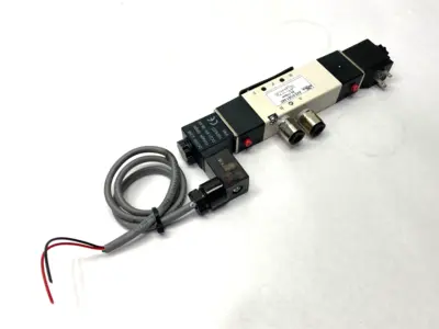 Used Automation Direct Pneumatic Double Solenoid Valve MISSING PLUG Solenoid Valves Michigan US | Maverick Industrial Sales #1393269