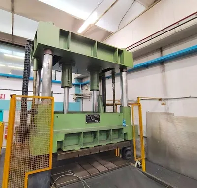 Used UTAS GR4 Molding Presses IT | Gamba Macchine Srl #1281163