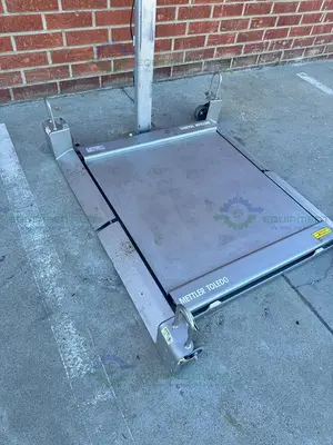 USED METTLER TOLEDO PUA669 STAINLESS STEEL SCALE 500 LBS W/ 36" X 36" PLATFORM, RAMPS