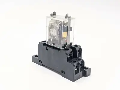 LY1N-D2,PTF08A-E | Omron LY1N-D2 Relay 24VDC w/PTF08A-E Base - Used