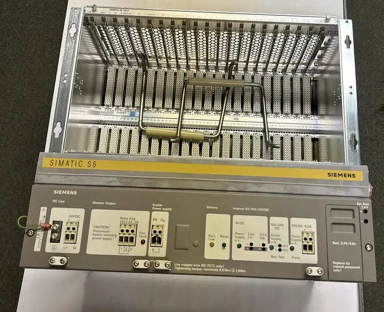New | in-Stock SIEMENS 6ES5135-3UA41 Industrial Controls | Surplus Asset Holdings #1221171