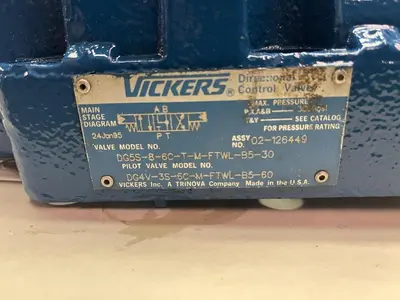 USED VICKERS DG5S-8-6C-T-M-FTWL-B5-30