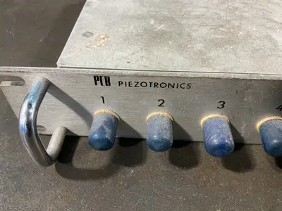 Used PCB PIEZOTRONICS 483A Electronics Signal Analyzers Ohio US | HGR 24 #1353737
