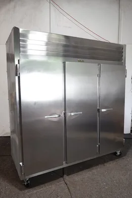 NEW TRAULSEN THREE SECTION SELF CONTAINED PASS-THRU REFRIGERATOR MODEL RHT332NPUT-FHS