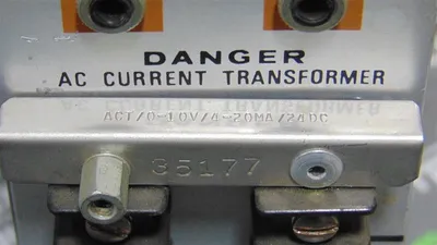 Moore Industries ACT/0-10V/4-20MA/24DC AC Current Transformer Module Used