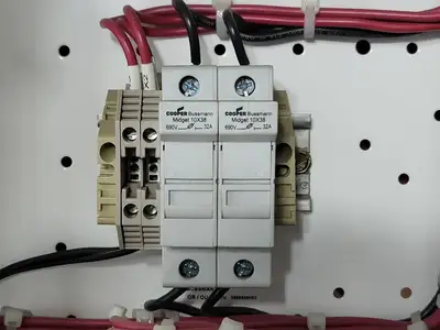 USED EATON SVX010A1-5A4N1