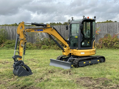 USED 2020 XCMG XE35U