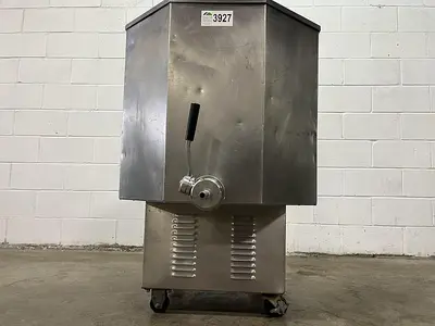 215L Octagonal Jacketed Balance Tank
