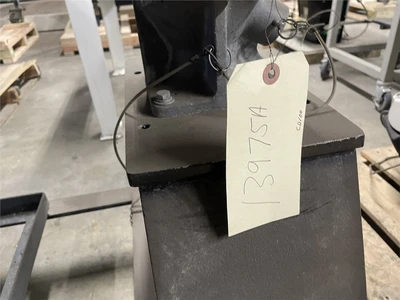 200 LB Conair CH 16-6 Insulated Drying Hopper