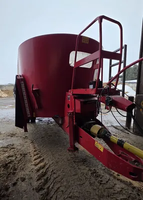 TRIOLIET SOLOMIX 2-2000L Feed Mixers | Iron Listing (5)