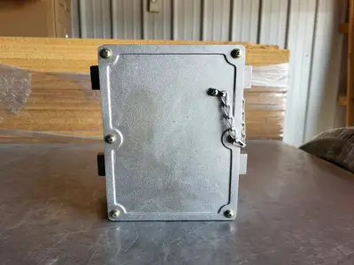 8.5"x 9.5"x 4.5" Mounting Box