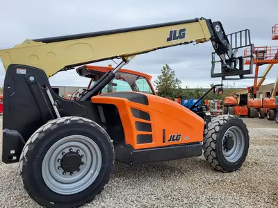 New | in-Stock 2023 JLG 742 Telehandlers New York US | United Lift #1446481