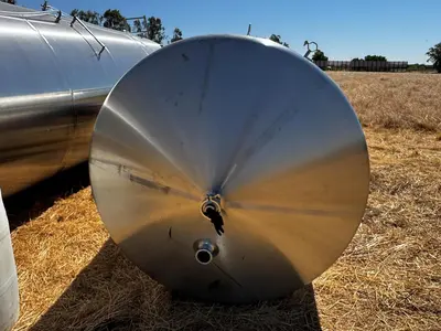 Tank, 1,500 Gallon, Stainless Steel, Vertical, Cherry-Burrell, #5991377