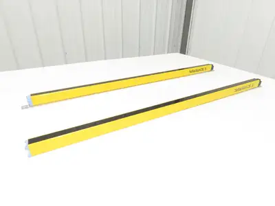 Schmersal SLC440COM-ER-0890-14 Safety Light Curtain Transmitter & Receiver Set