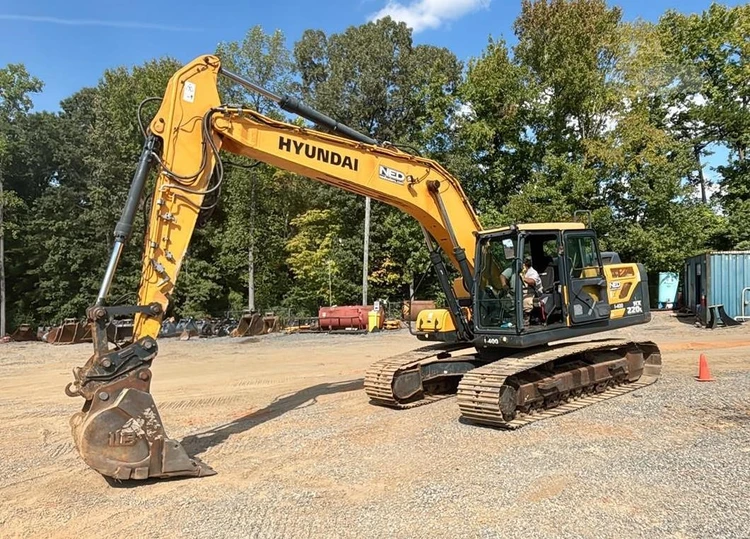 Used 2019 HYUNDAI HX220L Crawler Excavators North Carolina US | National Equipment Dealers #1422476