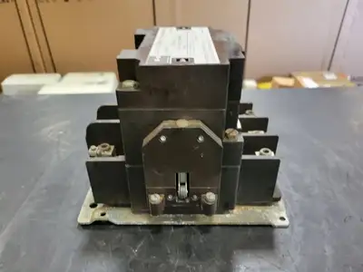 USED CUTLER-HAMMER C10FN3