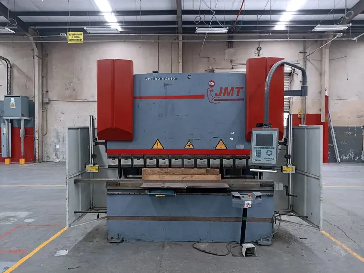Used 2013 JMT AD-R 2500 (8FT/100T) Press Brakes Illinois US | Machinery Marketing International #1369345