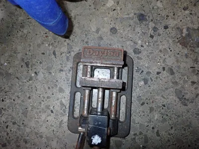 Dayton 3" 3" Vise