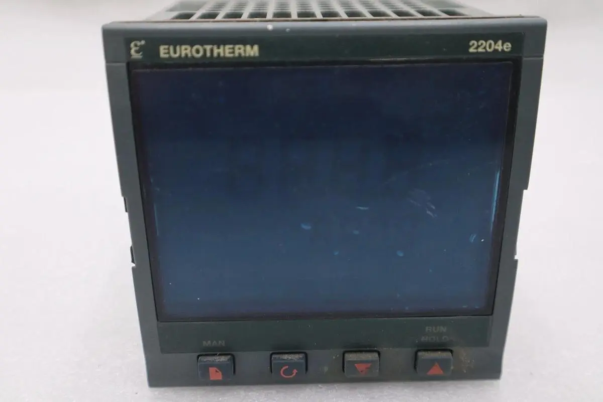 EUROTHERM 2204E TEMPERATURE CONTROLLER 2204E/VC/VH/RU/RW/XX/XX... STOCK K-392-D