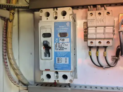 USED 2012 UEE 1500-US-034